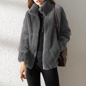 OEM Custom Winter Clothes For Women Fur Coat Zip Up Pocket High Quality Fuzzy Sherpa Fleece Jacket