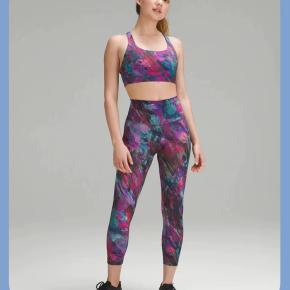 New Style High Elasticity Yoga Clothes Quick Dry Beautiful Back Printed Yoga Suit