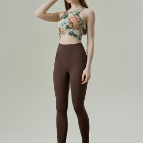 New Style High Elasticity Yoga Clothes Quick Dry Beautiful Back Printed Yoga Top Solid Color Pants Yoga Suit